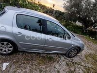 Usado Peugeot 307 90 CV (66 kW) 2001 Gris / plata Berlina
