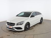 Usado Mercedes CLA180 Shooting Brake AMG line 122 CV (89 kW) 2018 Blanco Familiar