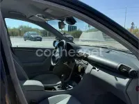 Usado Mercedes C200 Avantgarde 163 CV (119 kW) 2002 Negro Berlina