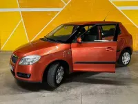 Usado Skoda Fabia Comfort 80 CV (58 kW) 2007 Naranja Familiar