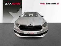 Usado Skoda Fabia Essence 80 CV (58 kW) 2025 Plateado Utilitario
