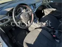 Usado Opel Astra Selective 105 CV (77 kW) 2016 Blanco Berlina