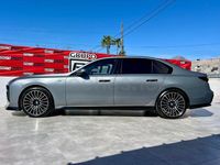 Usado BMW 740 299 HP (219 kW) 2024 Cinzento Sedan