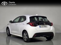 Usado Toyota Yaris Hybrid Active 116 CV (85 kW) 2025 Blanco Berlina