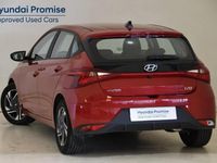 Usado Hyundai i20 100 CV (73 kW) 2025 Granate Utilitario