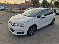 Usado Citroën C4 114 CV (83 kW) 2015 Blanco Berlina