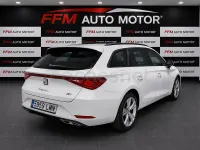 Usado Seat Leon FR 150 CV (110 kW) 2021 Blanco Familiar