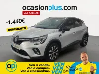 Usado Renault Captur Techno 90 CV (66 kW) 2023 Gris SUV
