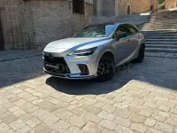 Usado Lexus RX500h Sport Line 371 CV (272 kW) 2024 Gris / plata SUV