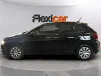 Usado VW Polo Advance 80 CV (58 kW) 2018 Negro Utilitario
