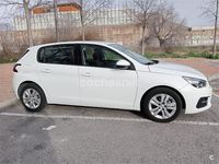 Usado Peugeot 308 Active 100 CV (73 kW) 2021 Blanco Berlina
