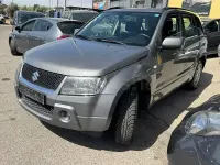 Usado Suzuki Grand Vitara 140 CV (102 kW) 2006 Gris / plata SUV