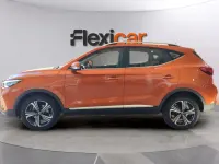 Usado MG ZS Comfort 106 CV (77 kW) 2024 Naranja SUV