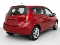 Usado Nissan Note Tekna 80 CV (58 kW) 2013 Granate Utilitario