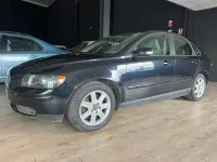 Usado Volvo S40 Summum 170 CV (125 kW) 2006 Negro Berlina