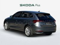 Usado Skoda Scala Selection 116 CV (85 kW) 2025 Gris Utilitario