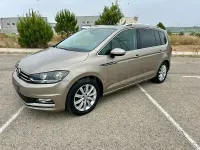 Usado VW Touran Sportline 110 CV (80 kW) 2016 Beige Monovolumen