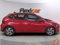 Usado Hyundai i20 101 CV (74 kW) 2024 Rojo Utilitario