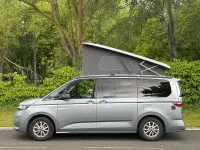 Usado VW California Beach 150 CV (110 kW) 2025 Gris / plata Van