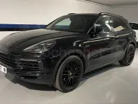 Usado Porsche Cayenne E-Hybrid 462 CV (339 kW) 2021 Negro SUV