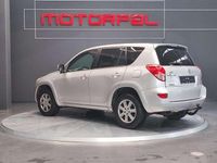 Usado Toyota RAV4 Premium 177 CV (130 kW) 2007 Gris / plata SUV