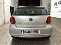 Usado VW Polo Advance 90 CV (66 kW) 2013 Gris / plata Berlina