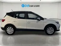 Usado Seat Arona Style Plus 110 CV (80 kW) 2022 Blanco SUV
