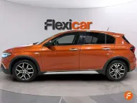 Usado Fiat Tipo Cross 101 CV (74 kW) 2021 Naranja Berlina