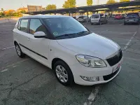 Usado Skoda Fabia Ambition 60 CV (44 kW) 2013 Blanco Berlina