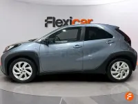 Usado Toyota Aygo X 72 CV (52 kW) 2024 Blanco SUV