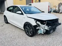 Usado Ford Focus ST-Line 115 CV (84 kW) 2024 Blanco Berlina