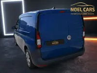 Usado VW Caddy 102 CV (75 kW) 2021 Azul Monovolumen