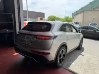 Usado DS Automobiles DS7 Crossback 130 CV (95 kW) 2022 Gris / plata SUV