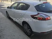Usado Renault Mégane Business 90 CV (66 kW) 2015 Blanco Berlina