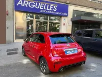 Usado Abarth 595 165 CV (121 kW) 2023 Rojo Utilitario