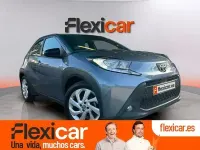 Usado Toyota Aygo 72 CV (52 kW) 2024 Azul