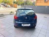 Usado Seat Ibiza Style 105 CV (77 kW) 2017 Azul Utilitario