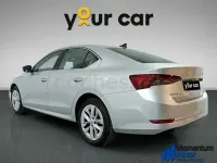 Usado Skoda Octavia Selection 150 CV (110 kW) 2023 Gris / plata Berlina