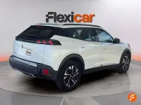 Usado Peugeot 2008 Allure 130 CV (95 kW) 2020 Blanco SUV