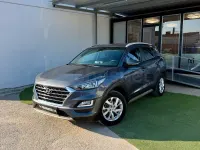 Usado Hyundai Tucson 115 CV (84 kW) 2020 Gris / plata SUV