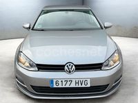 Usado VW Golf VII Advance 105 HP (77 kW) 2014 Cinzento Sedan
