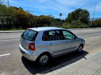 Usado VW Polo Trendline 75 CV (55 kW) 2002 Gris / plata Berlina
