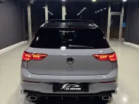 Usado VW Golf VIII GTI 300 CV (220 kW) 2025 Gris Utilitario
