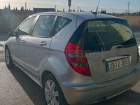 Usado Mercedes A180 Elegance 109 HP (80 kW) 2006 Cinzento Monovolume
