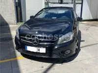 Usado Mercedes A180 AMG line 109 CV (80 kW) 2014 Negro Utilitario