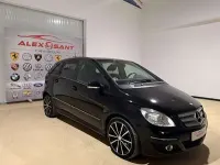 Usado Mercedes B200 136 CV (100 kW) 2012 Negro Monovolumen