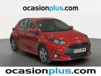 Usado Toyota Yaris Hybrid Active 116 CV (85 kW) 2024 Rojo Berlina