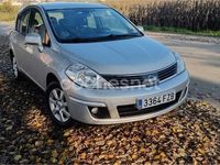 Usado Nissan Tiida Pack 105 CV (77 kW) 2008 Gris / plata Berlina