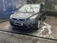 Usado Ford Focus Trend 109 CV (80 kW) 2010 Negro Berlina