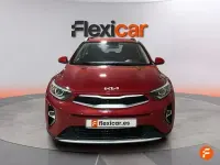 Usado Kia Stonic 100 CV (73 kW) 2021 Rojo SUV